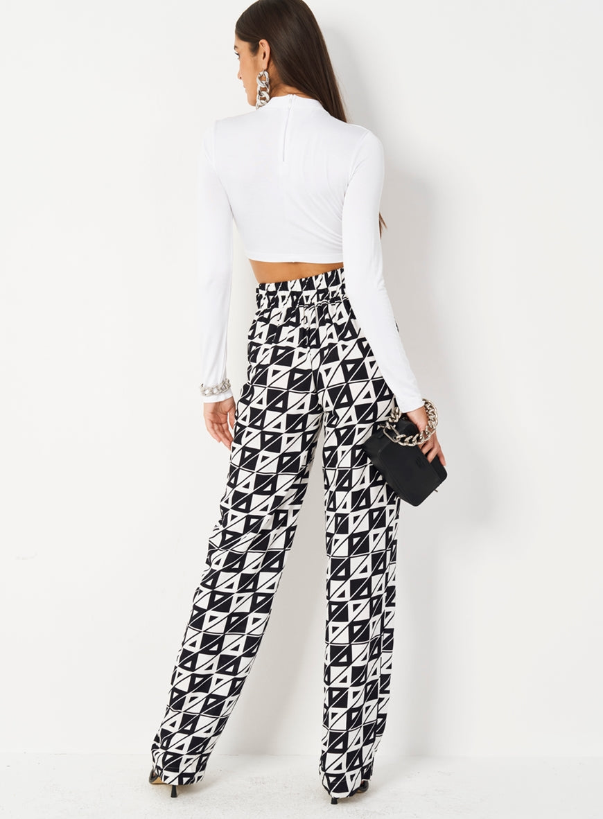 Twist Detail Crop Top